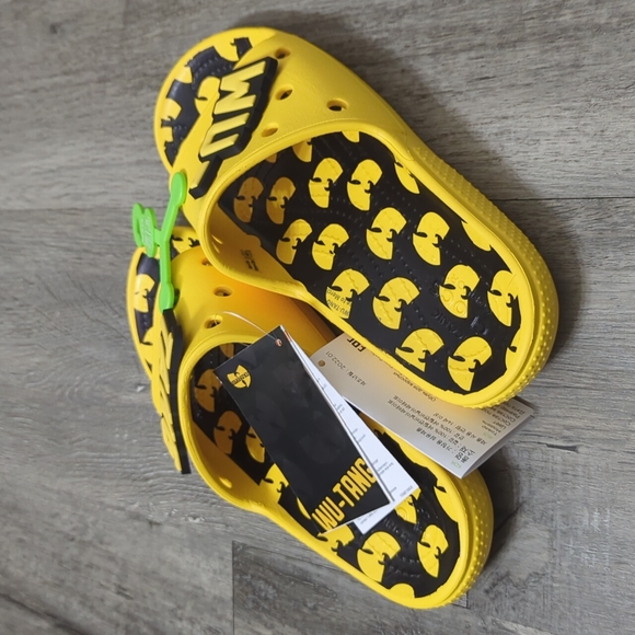 Wu Tang Crocs Collectors Edition - Picture 2 of 5